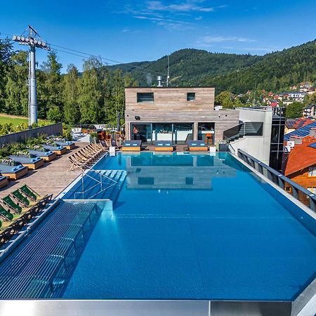 Hotel Meta Resort & Vine Spa Щирк Екстер'єр фото