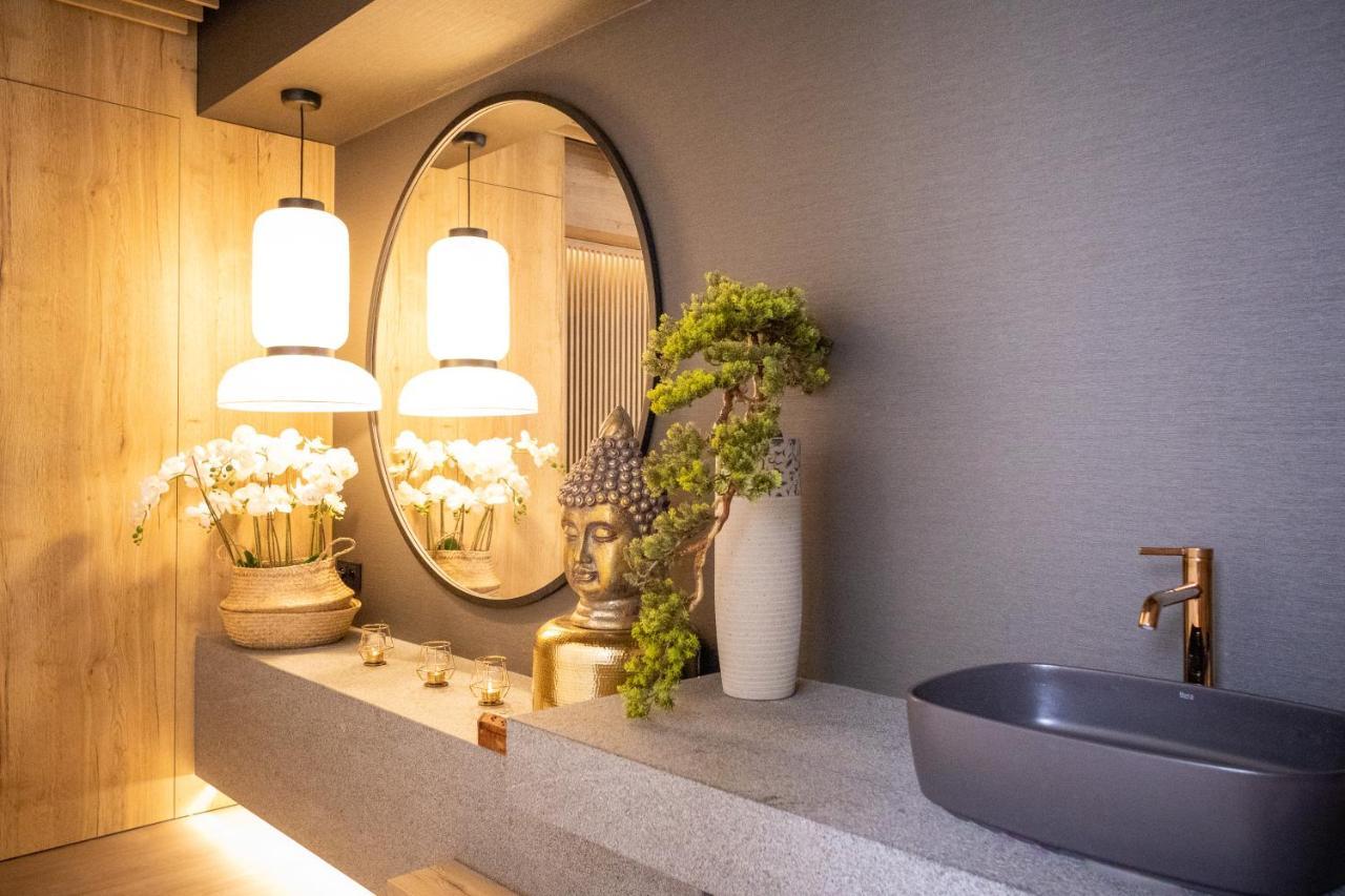 Hotel Meta Resort & Vine Spa Щирк Екстер'єр фото