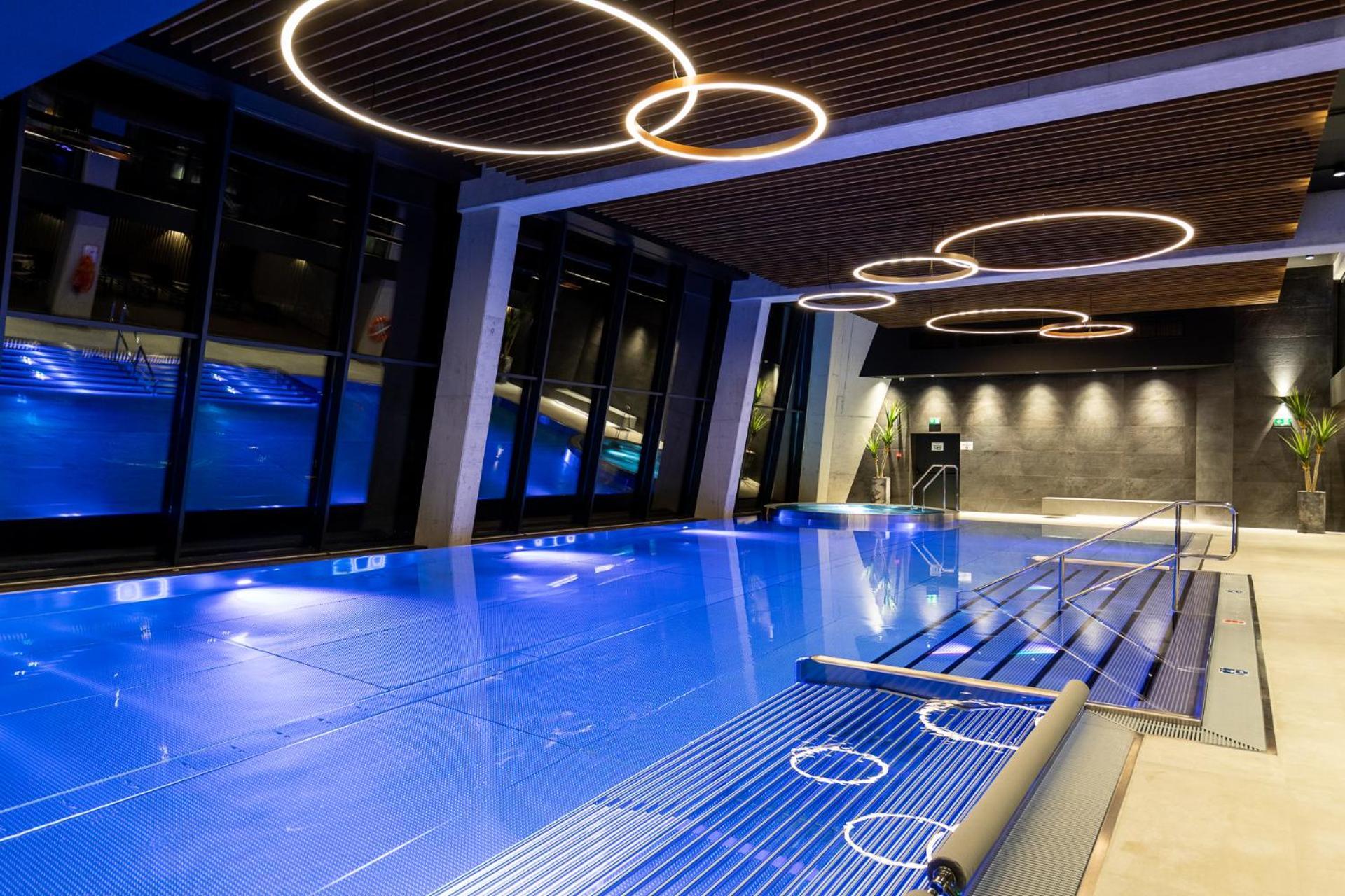 Hotel Meta Resort & Vine Spa Щирк Екстер'єр фото