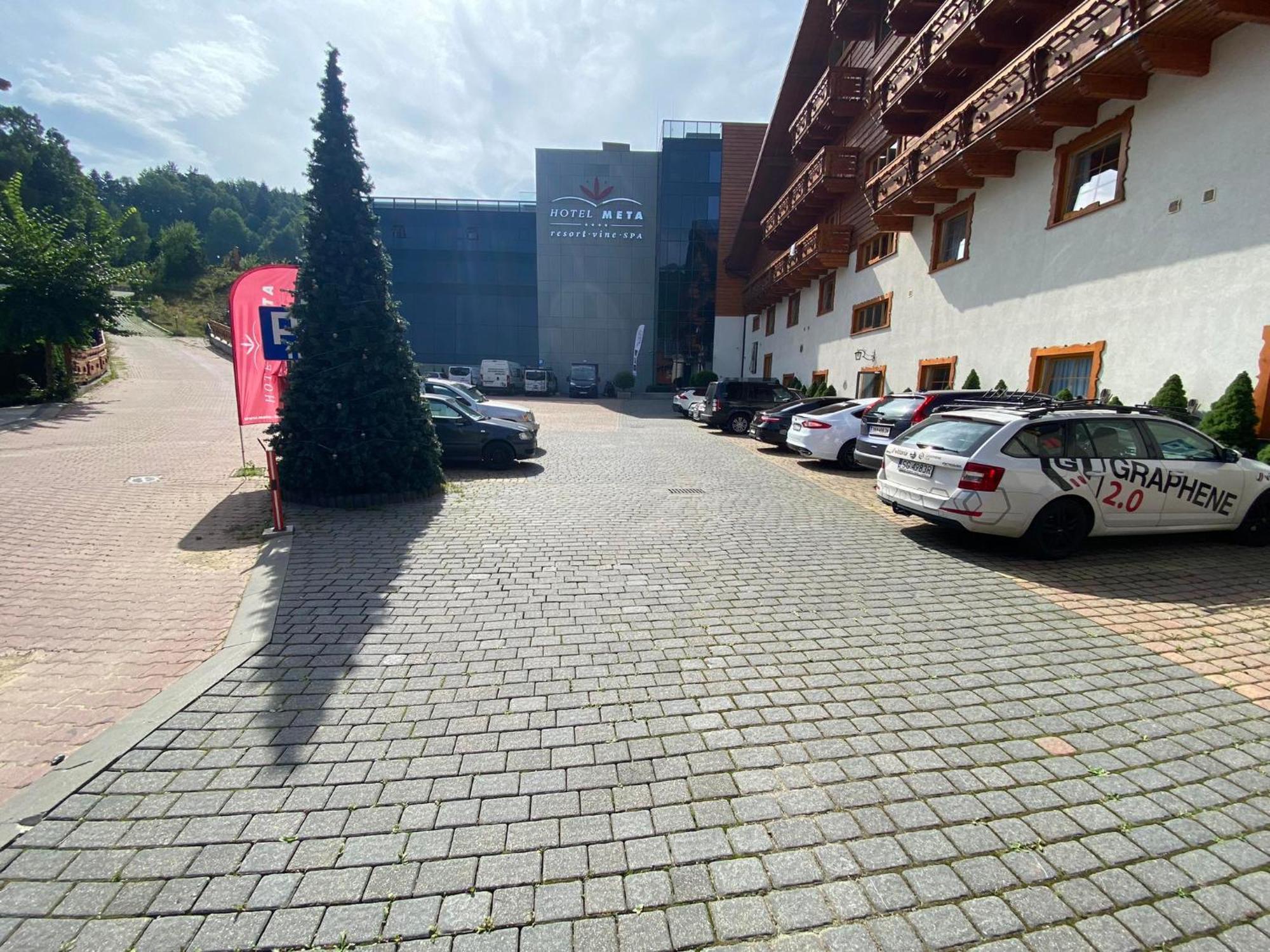 Hotel Meta Resort & Vine Spa Щирк Екстер'єр фото