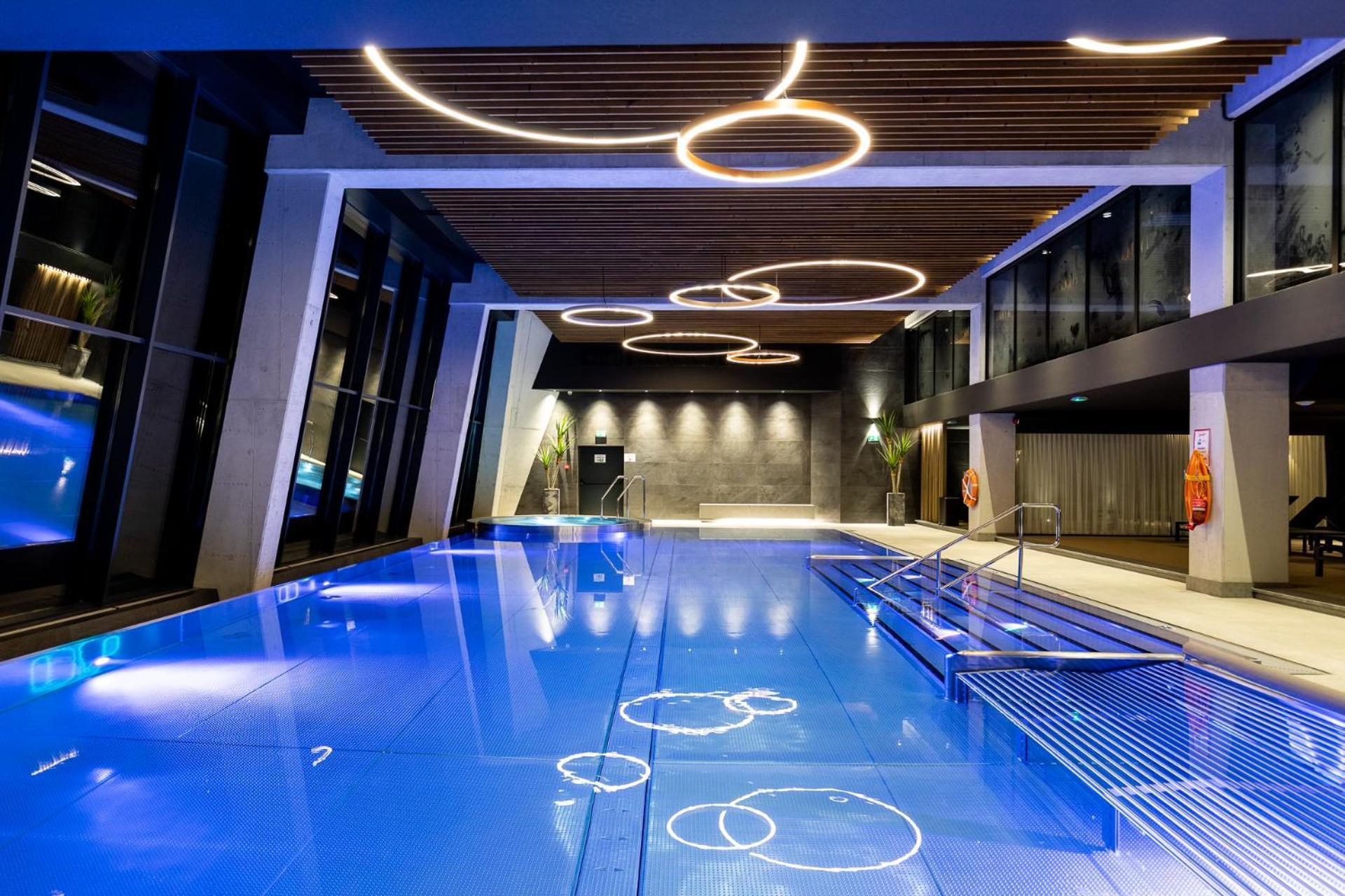 Hotel Meta Resort & Vine Spa Щирк Екстер'єр фото
