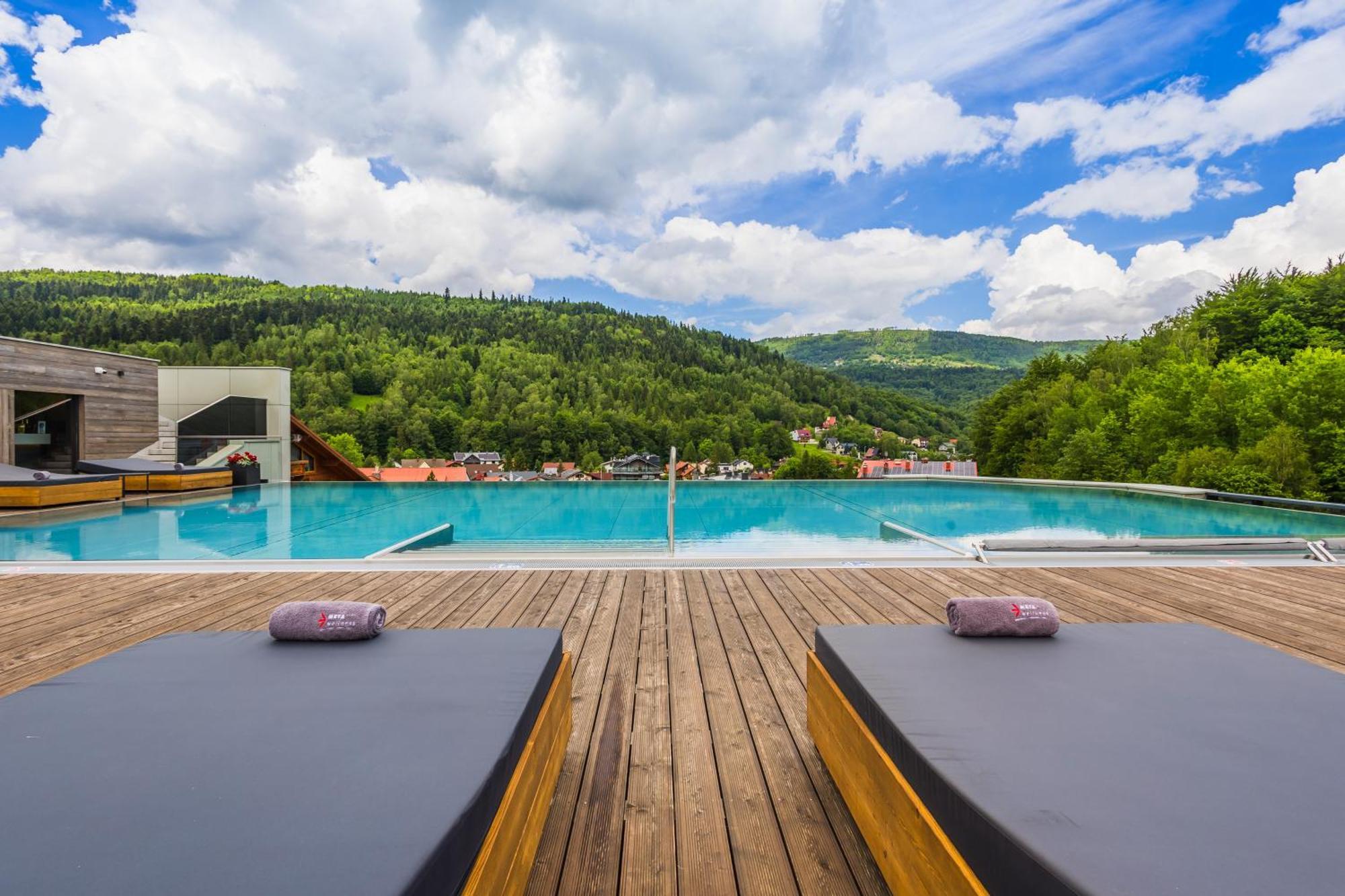 Hotel Meta Resort & Vine Spa Щирк Екстер'єр фото
