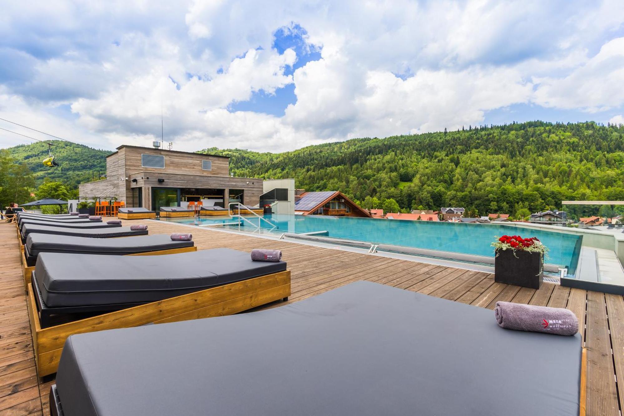 Hotel Meta Resort & Vine Spa Щирк Екстер'єр фото