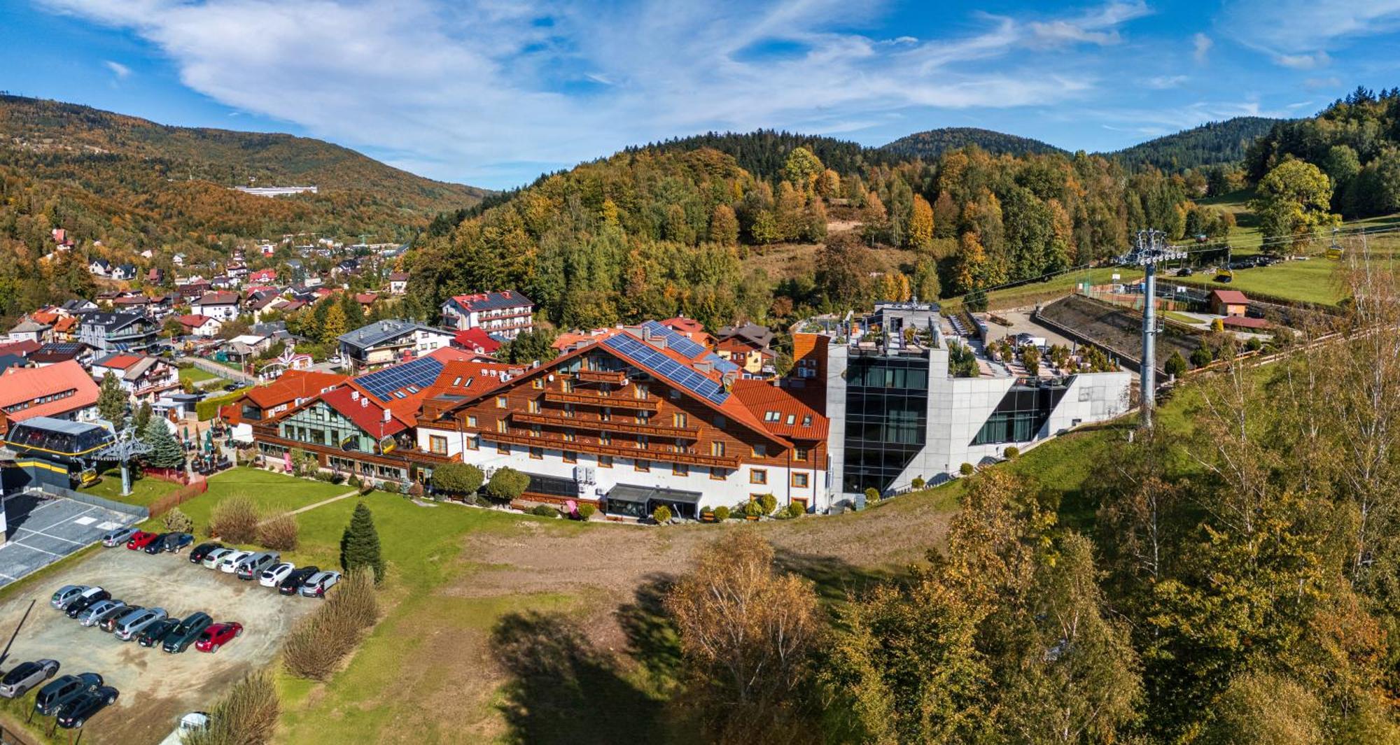 Hotel Meta Resort & Vine Spa Щирк Екстер'єр фото