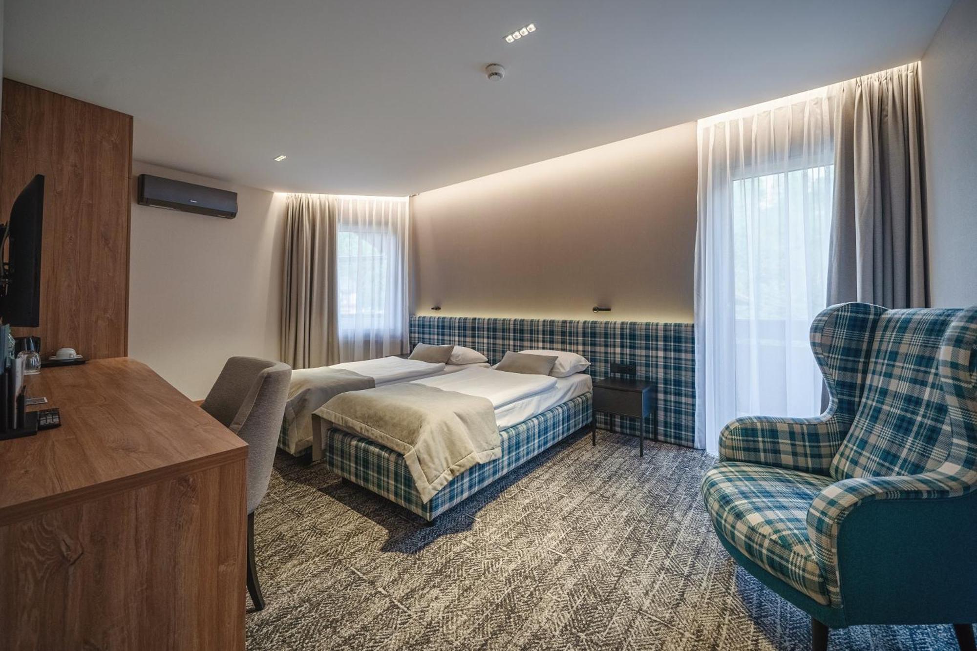 Hotel Meta Resort & Vine Spa Щирк Екстер'єр фото