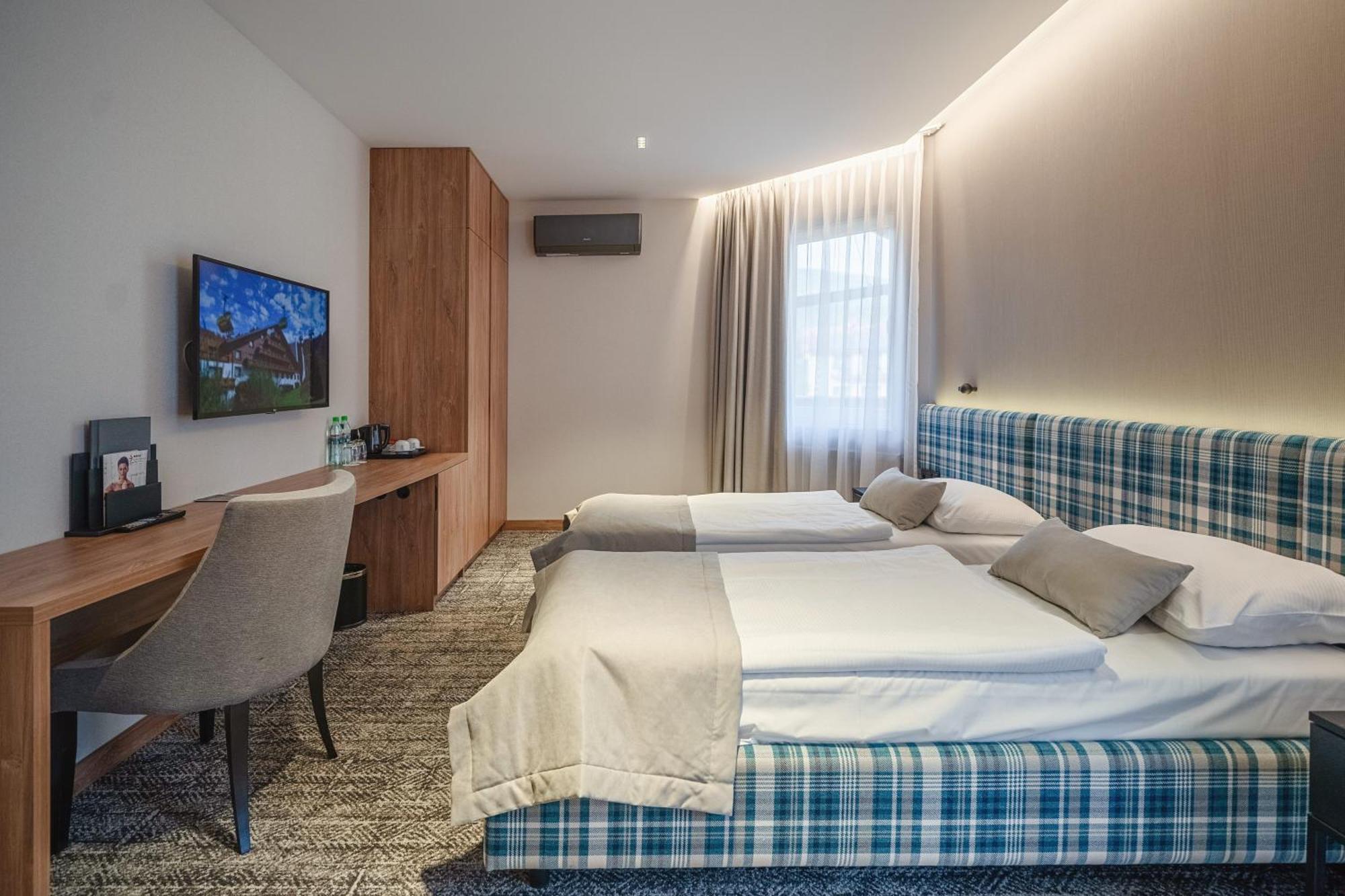 Hotel Meta Resort & Vine Spa Щирк Екстер'єр фото