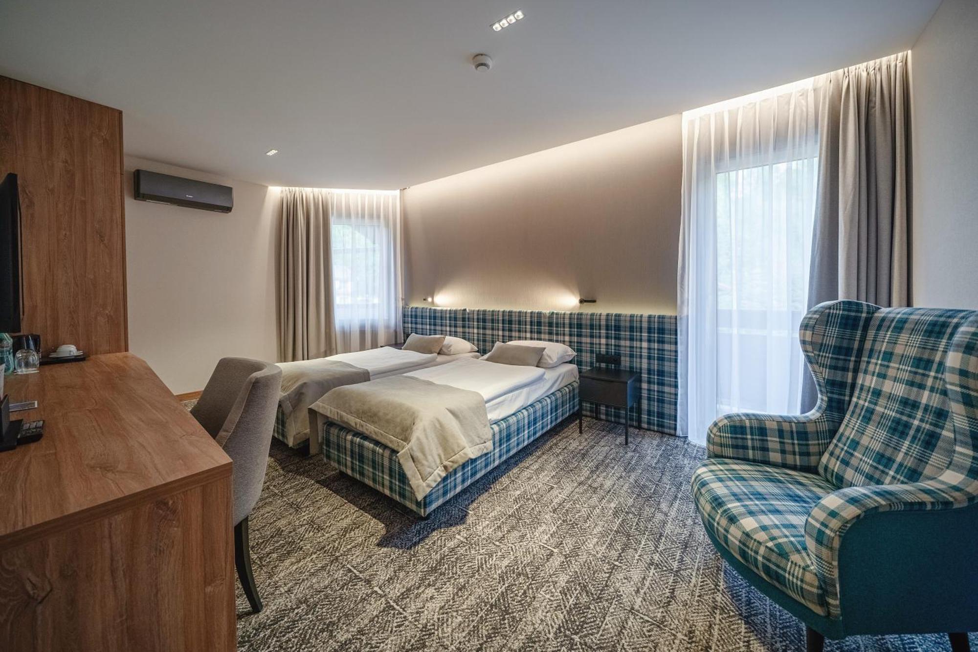 Hotel Meta Resort & Vine Spa Щирк Екстер'єр фото